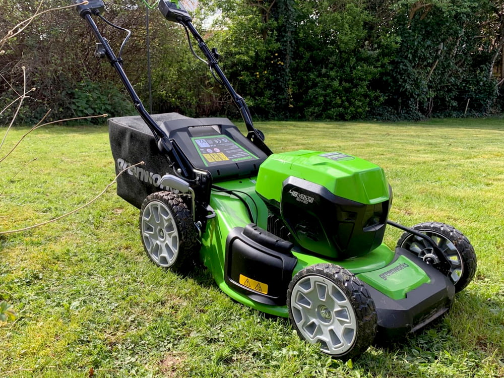 greenworks cordless lawn mower