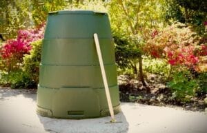 Green Johanna hot composter header