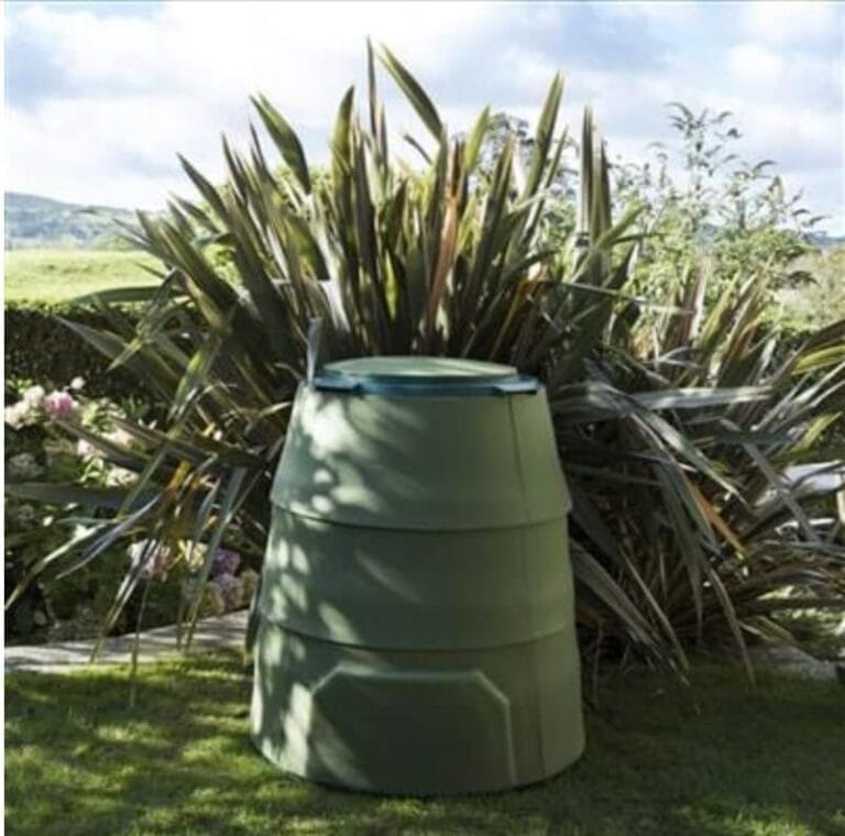 Green Johanna hot composter winter jecket