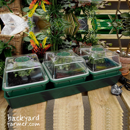 EarlyGrow Heated 3-Bay